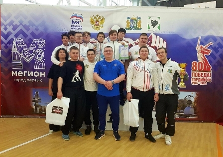 Нижневартовские силачи в числе лучших