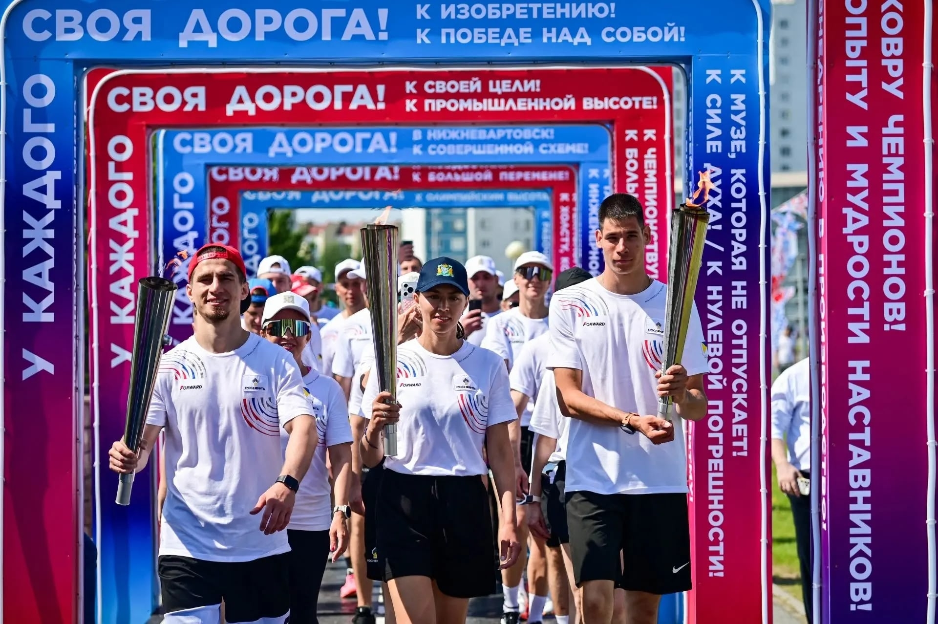 Самотлорские ночи: искусство, спорт и труд объединились в ярком празднике ️