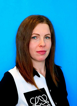 Константинова    Регина Маратовна