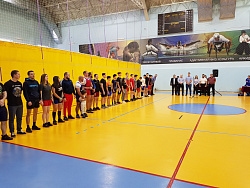 В Нижневартовске состоялись открытый чемпионат и первенство города по пауэрлифтингу (жим лежа)